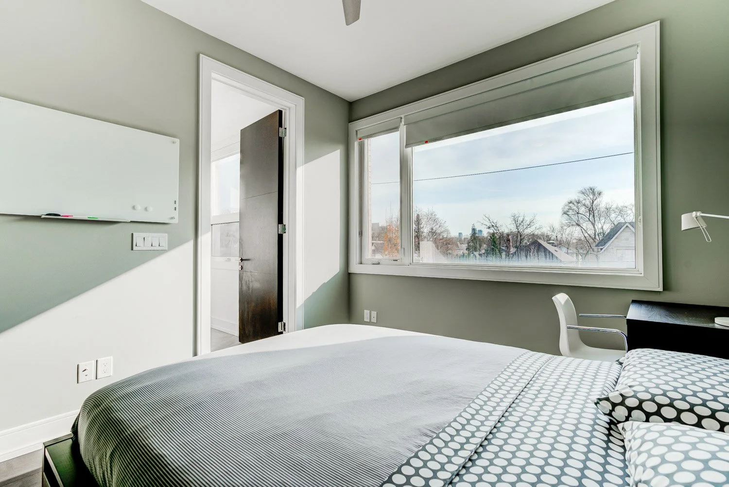 484 St Germain INT_036.jpg