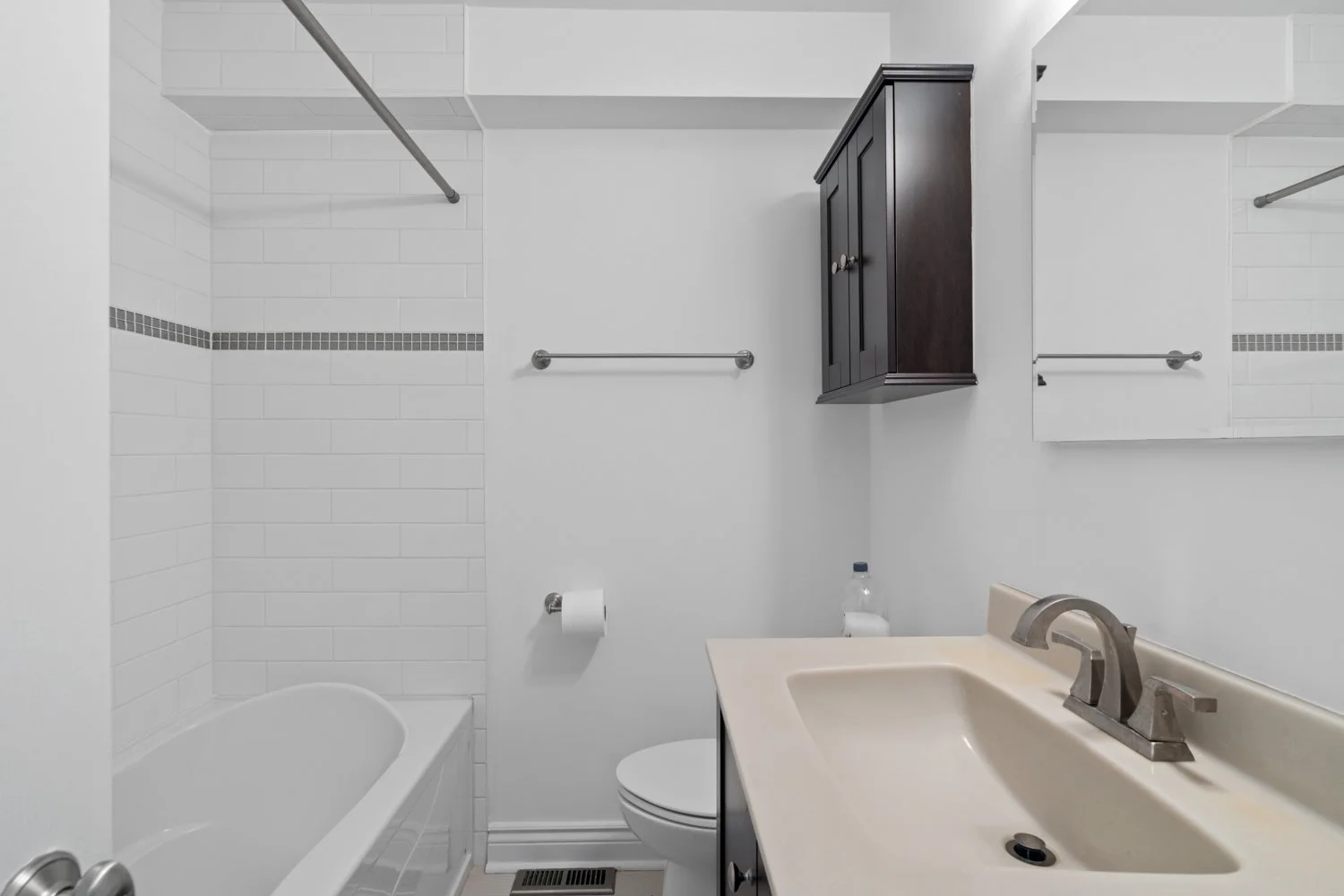 185 Lippincott_033.jpg