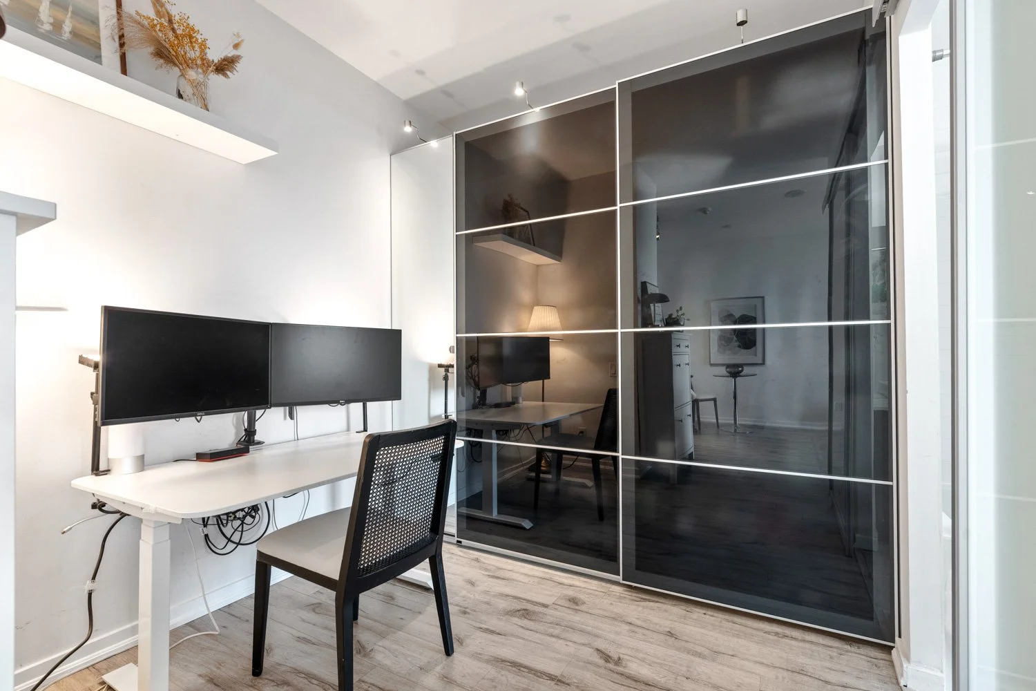 105 The Queensway_028.jpg