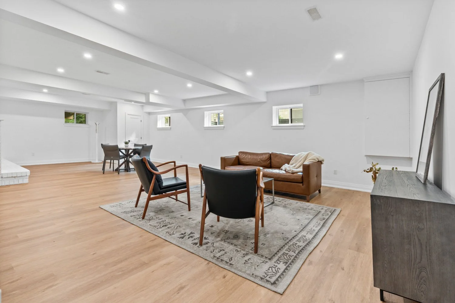 78 Main St_036.jpg