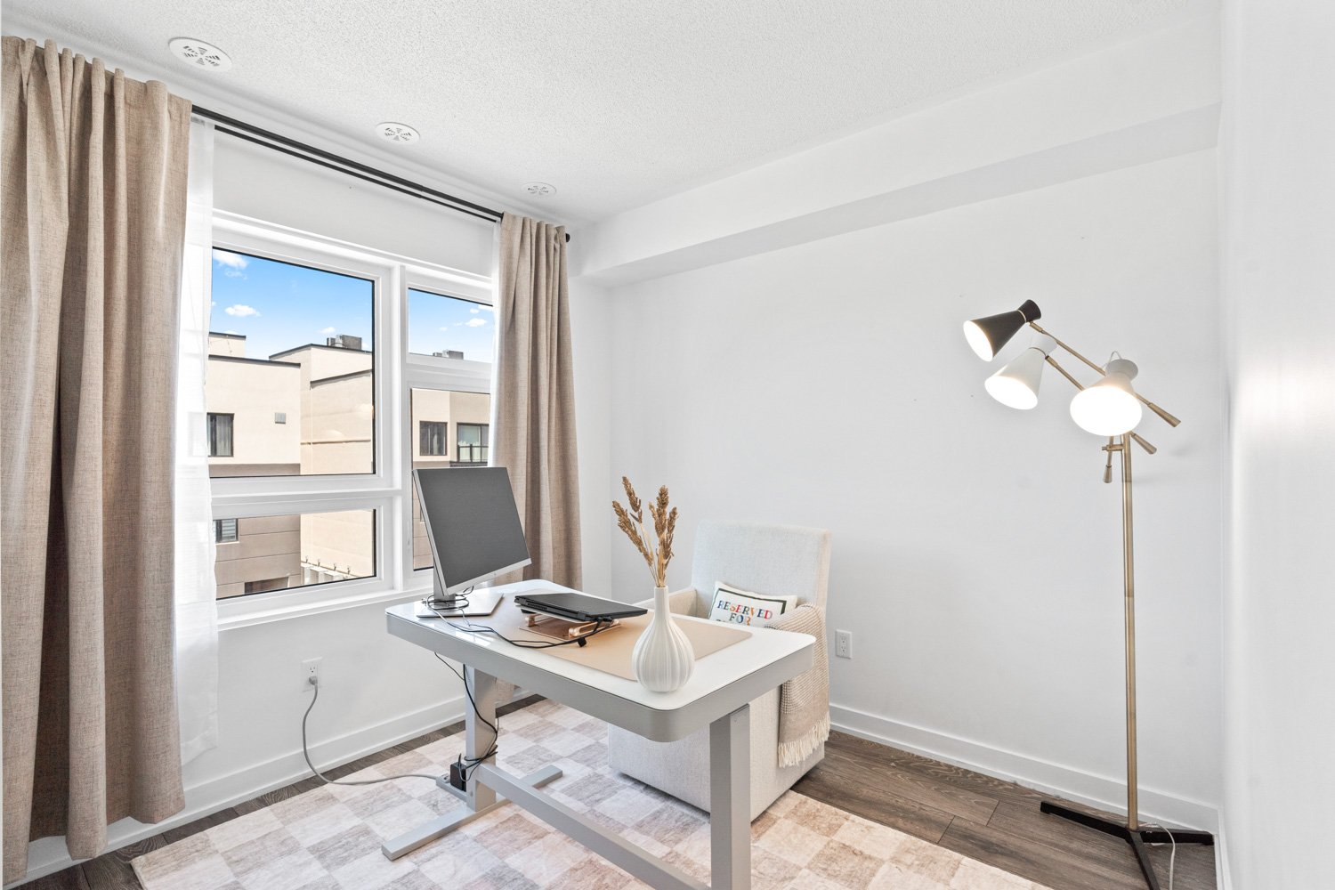 1121 Cooke Blvd_019.jpg