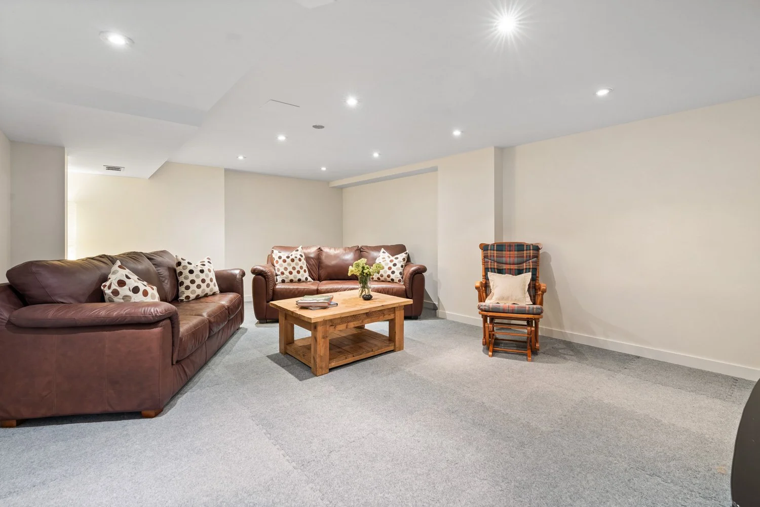 24 Birchbank_060.jpg