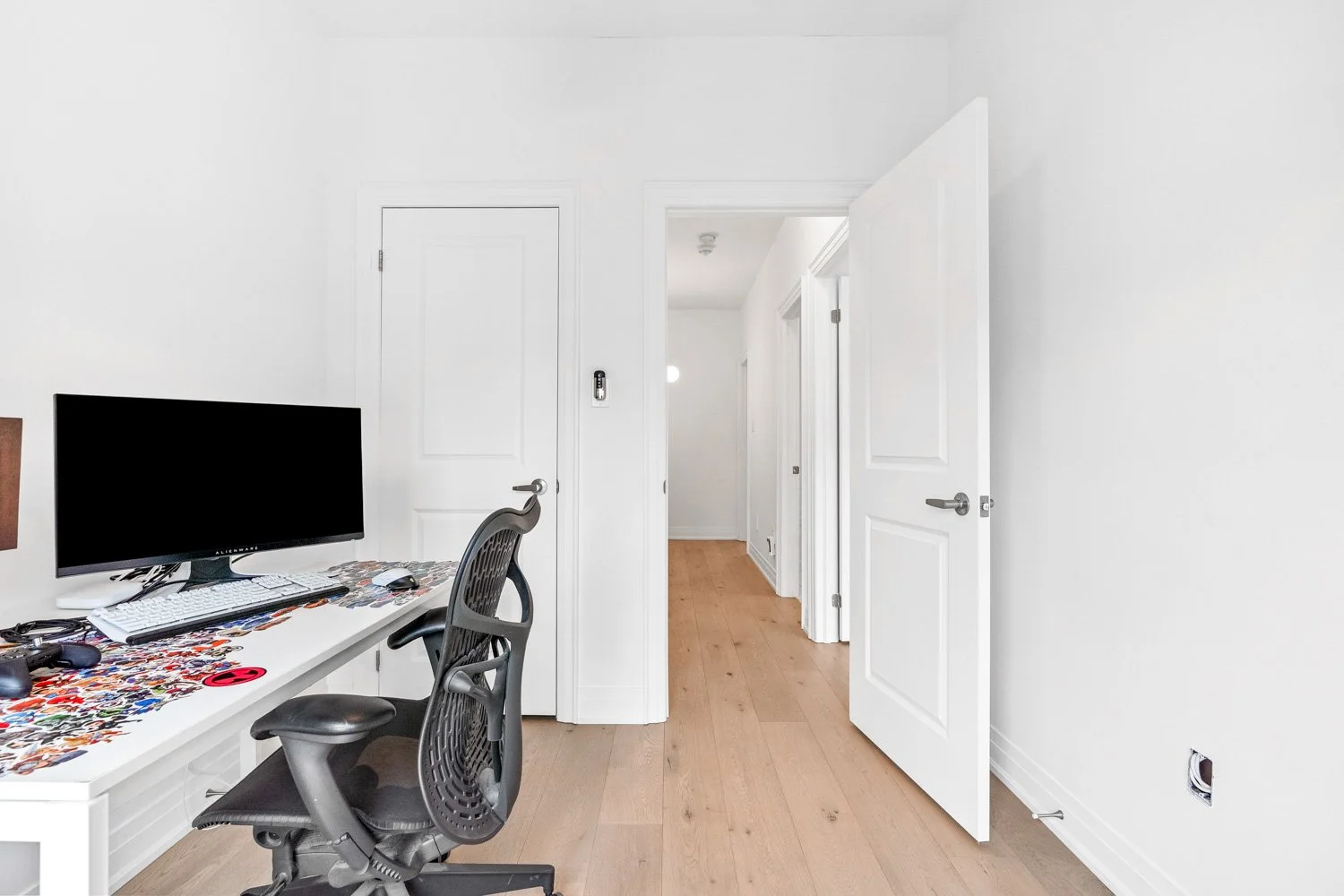 37 Globemaster Ln_030.jpg