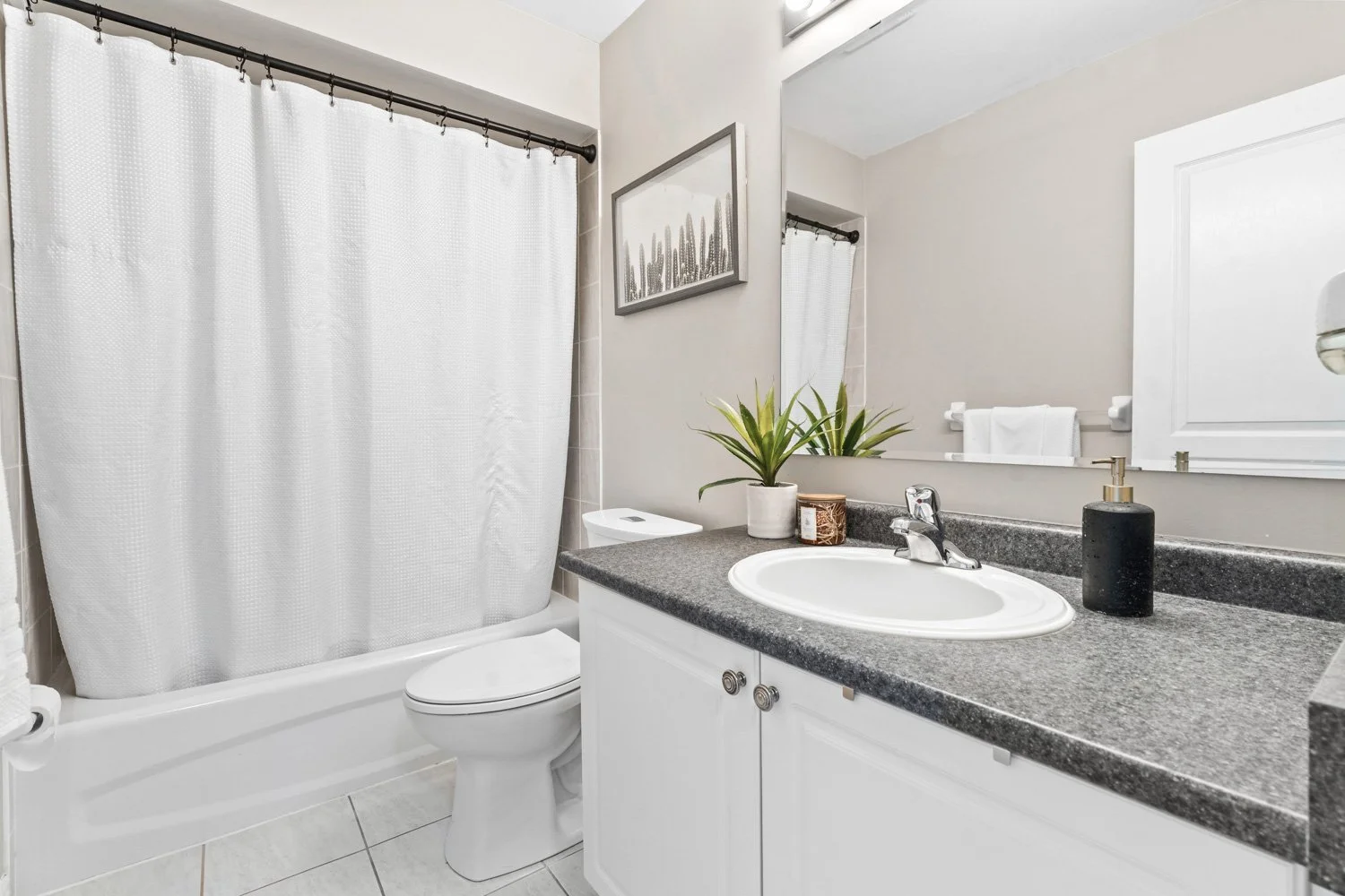 34 Keywood St_027.jpg