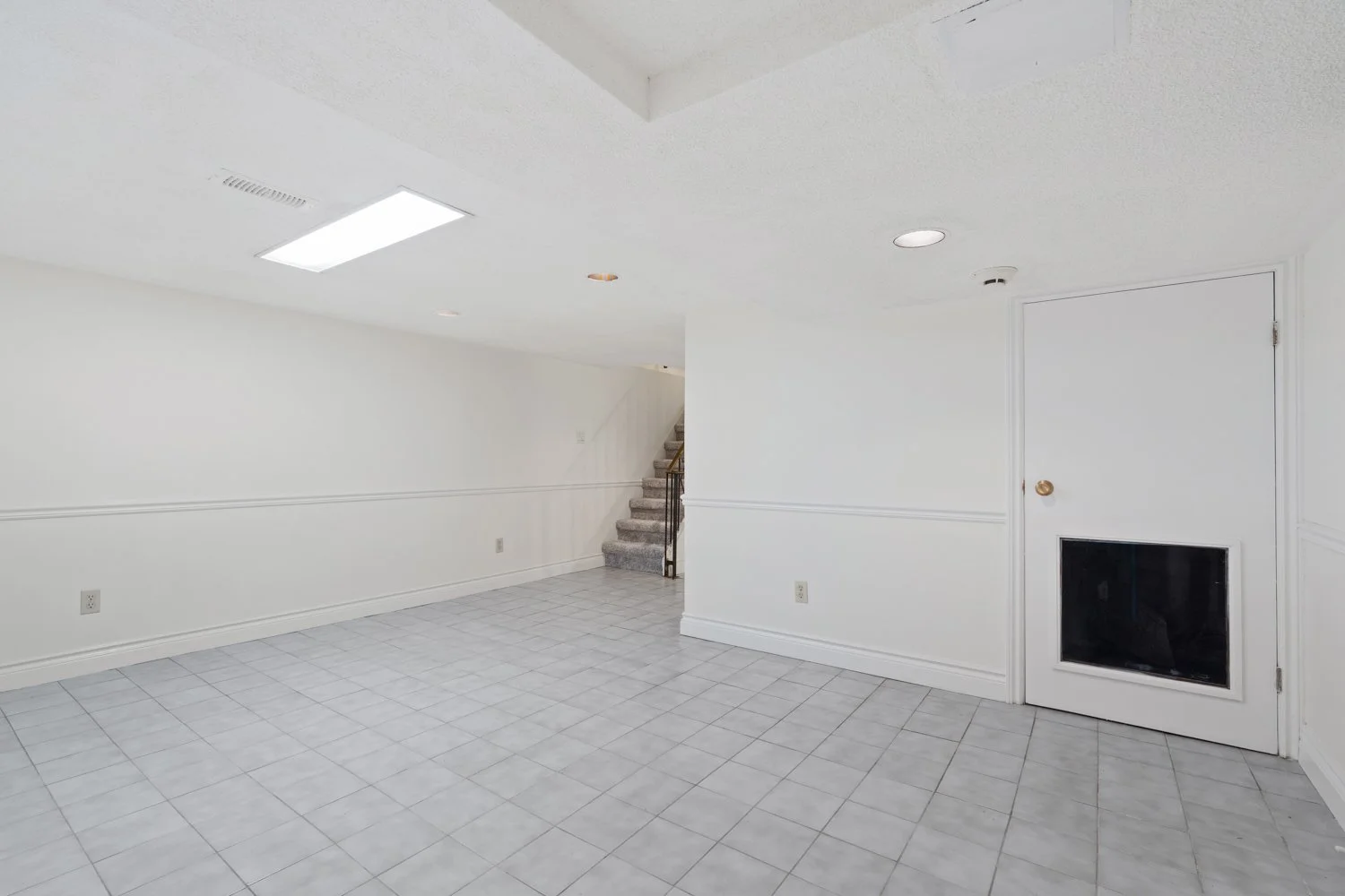 921 Lansdowne_036.jpg