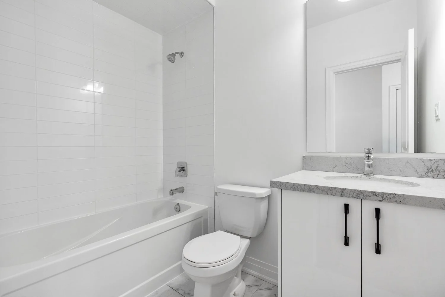 37 Globemaster Ln_034.jpg