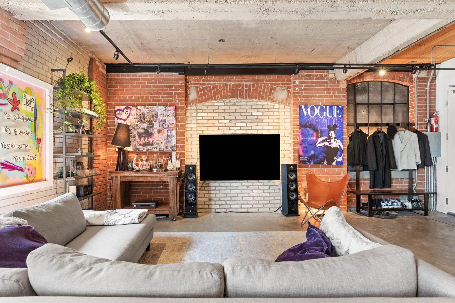 68 Broadview_005.jpg