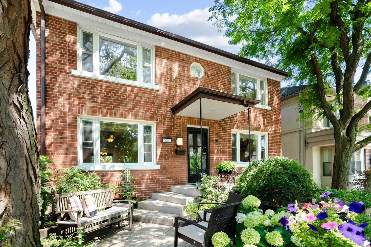 327 Bessborough_003.jpg