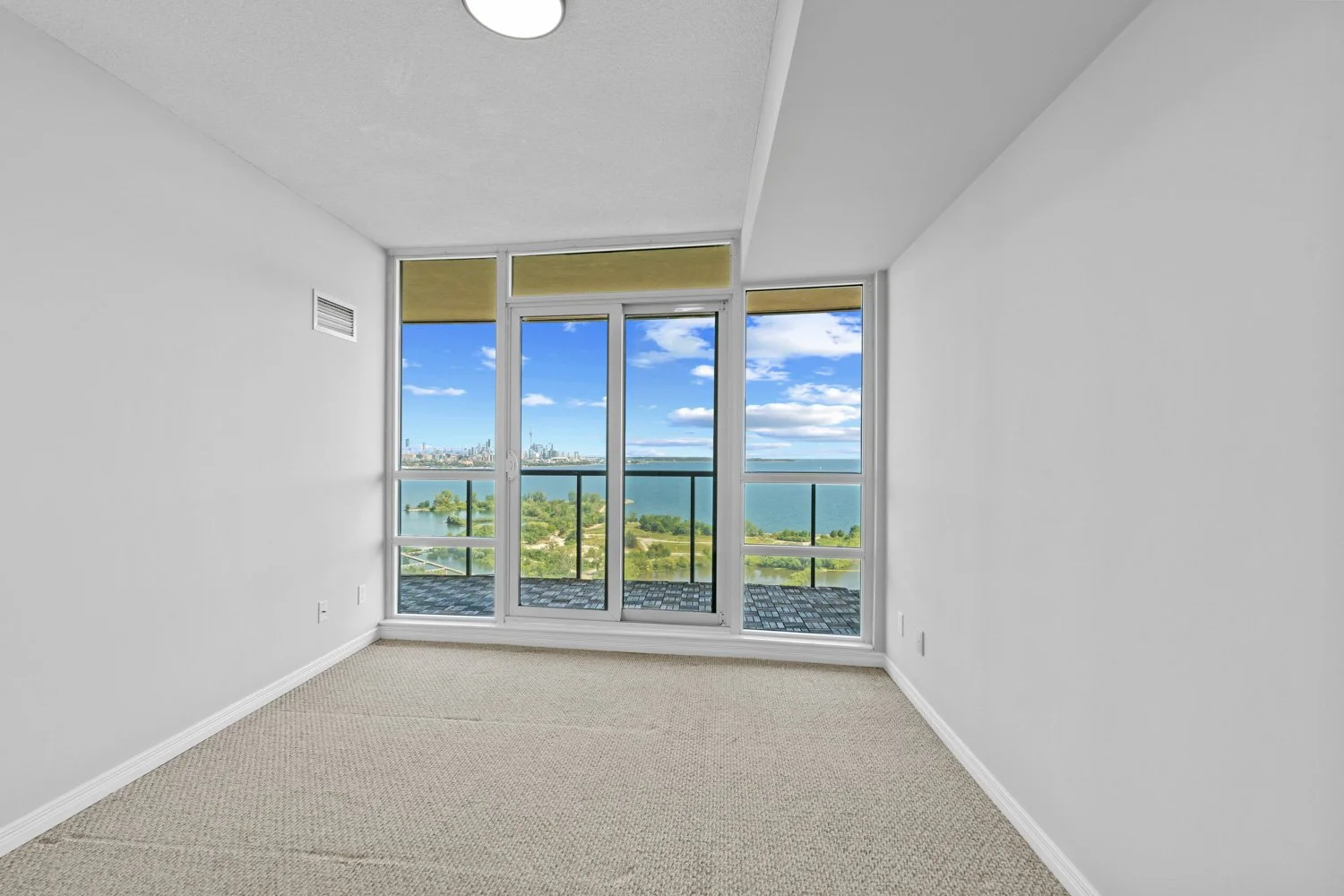 2240 Lakeshore #3006_029.jpg