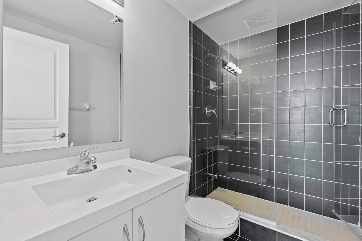 2240 Lakeshore #3006_034.jpg