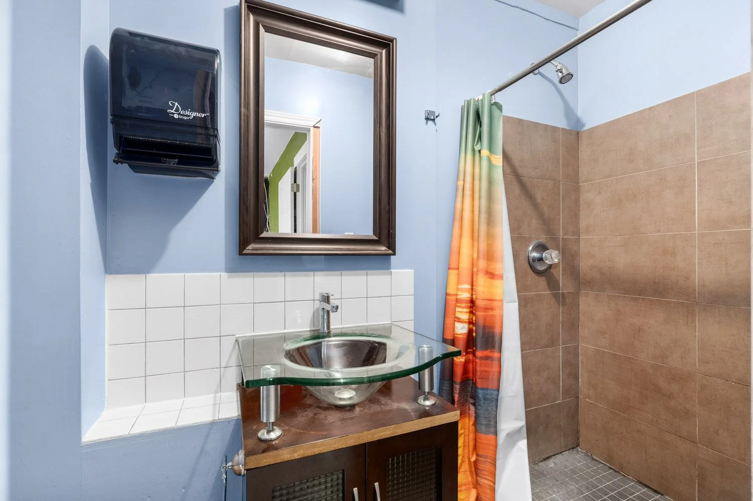 3524 Bathurst St_022.jpg