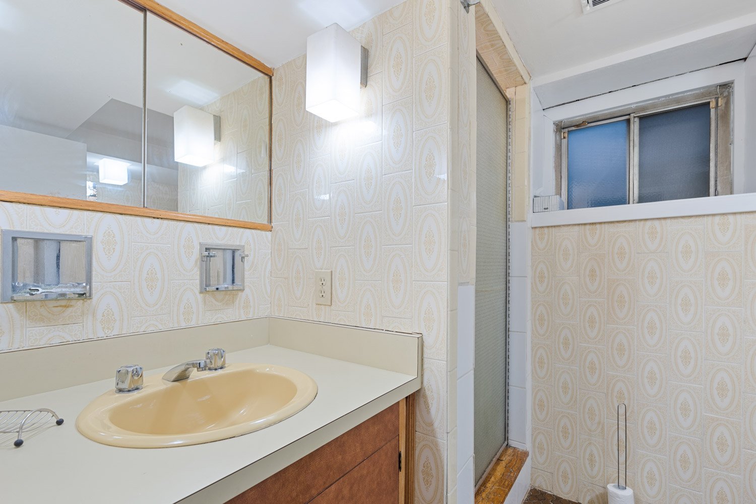 921 Lansdowne_040.jpg
