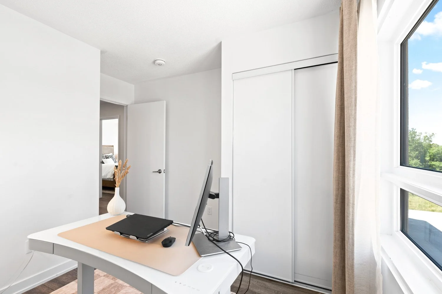 1121 Cooke Blvd_020.jpg