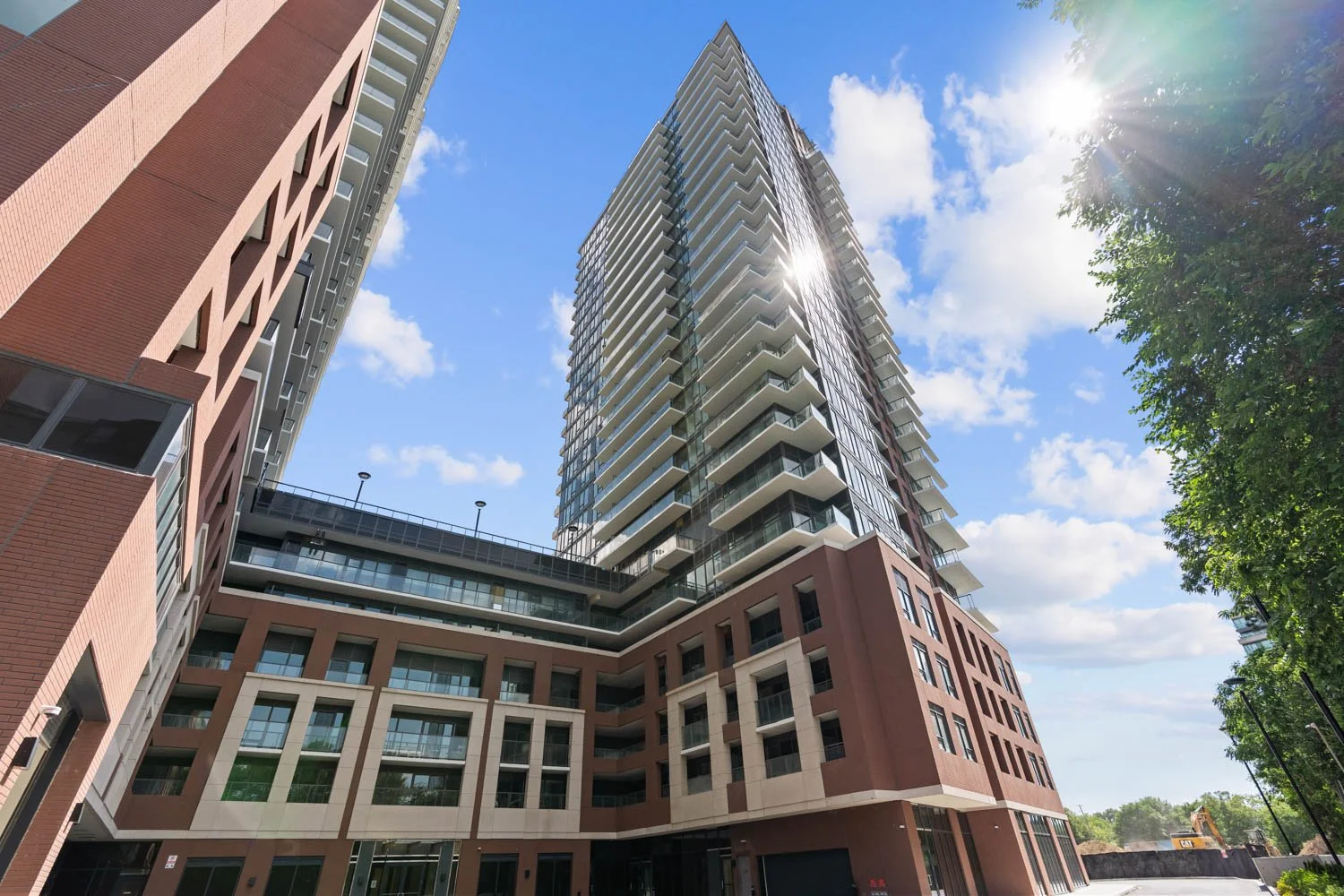 4010 Eglinton_035.jpg
