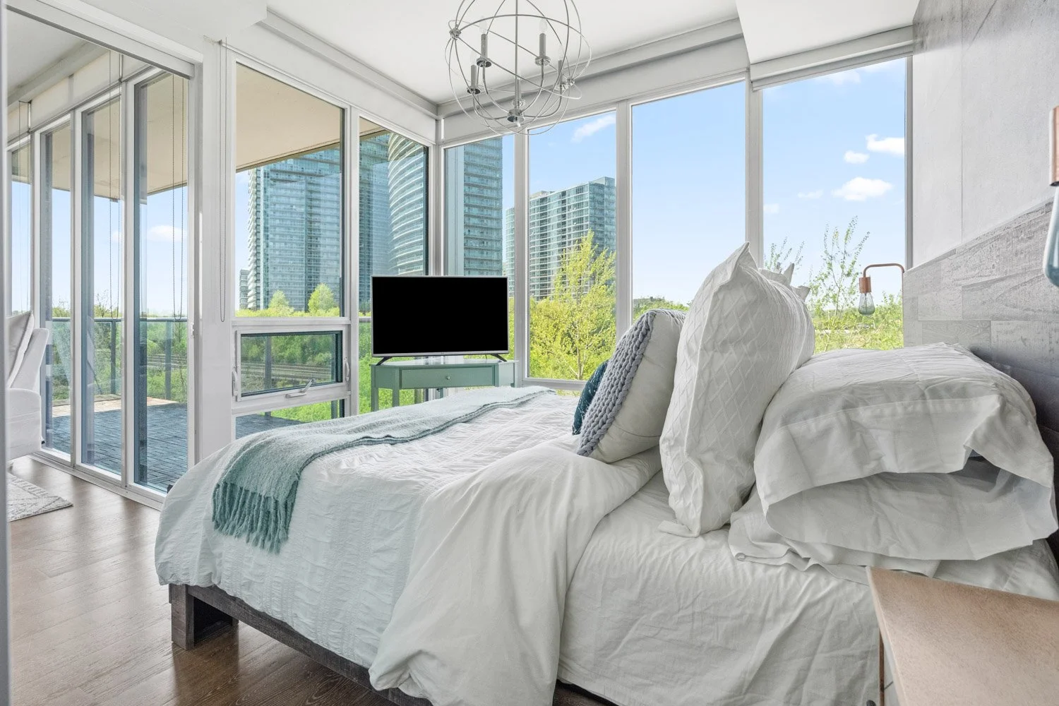 88 Parklawn_023.jpg
