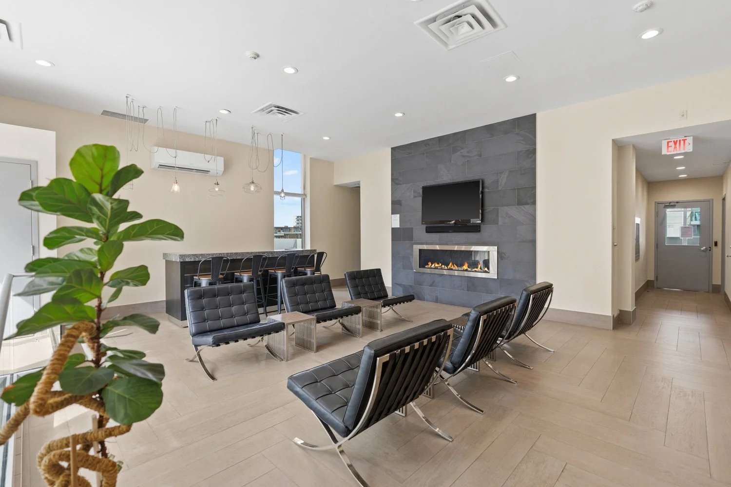 188 Eglinton_042.jpg