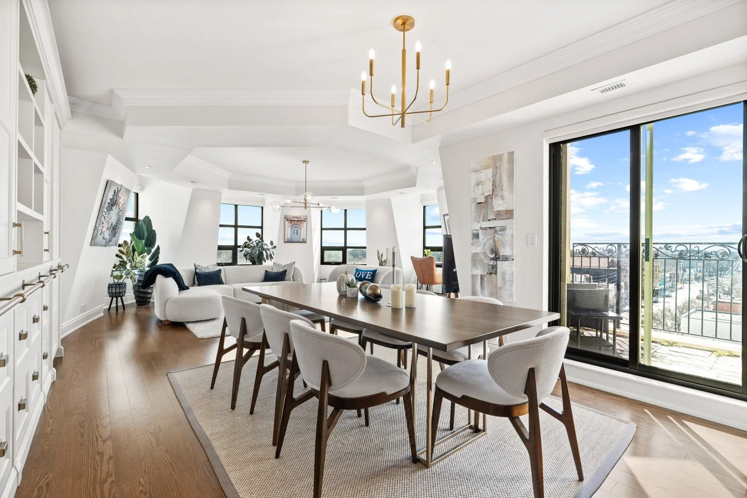 650 Mt Pleasant_002.jpg