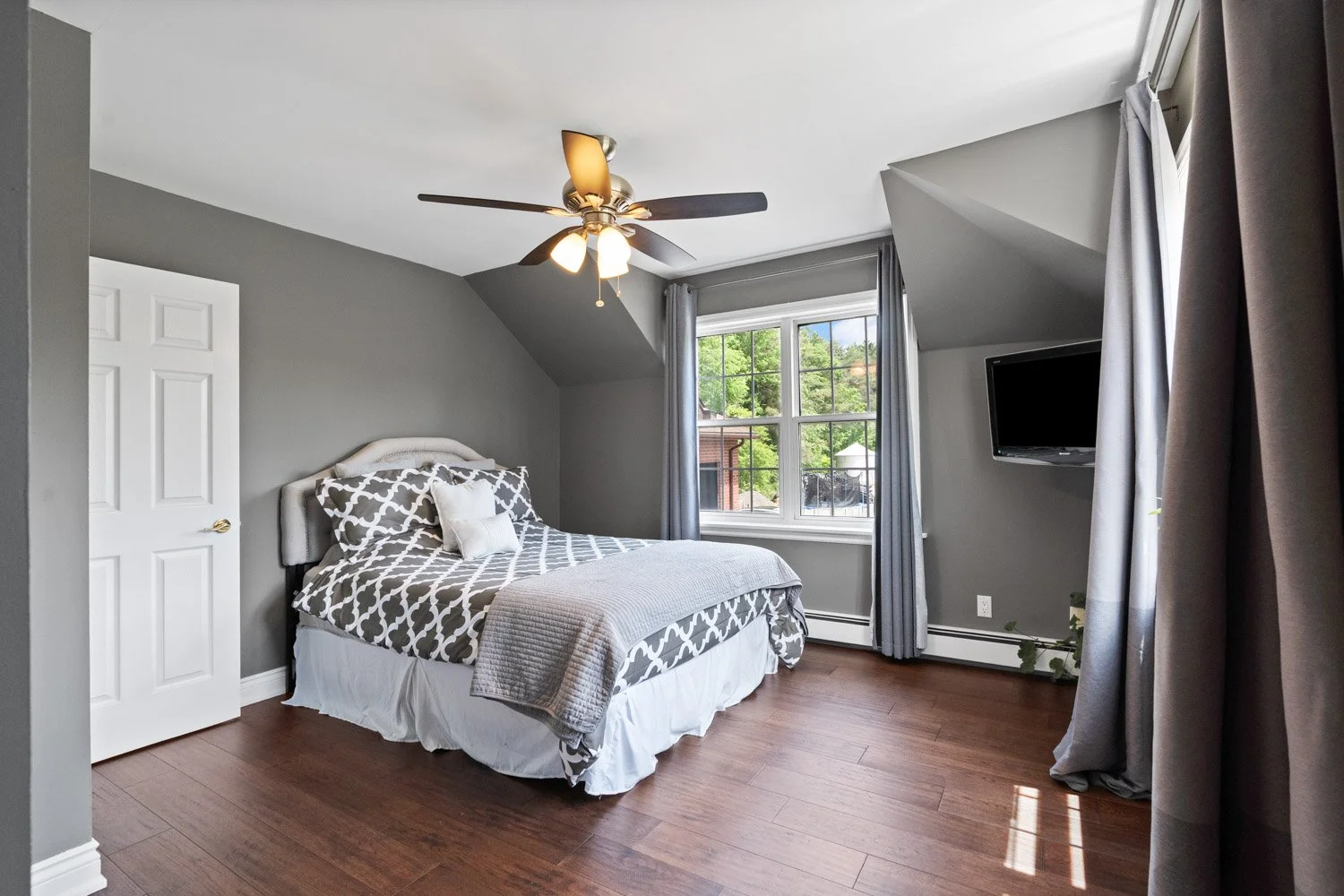 15175 Keele St_050.jpg
