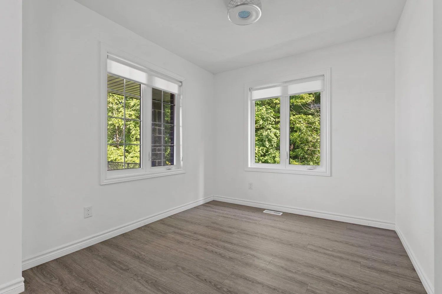 91 Woodedge circle_005.jpg