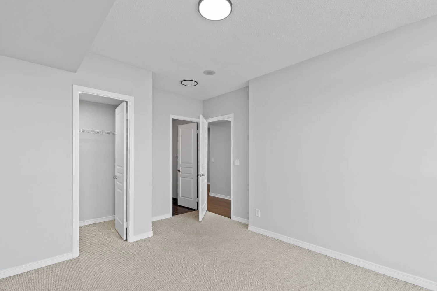 2240 Lakeshore #3006_032.jpg