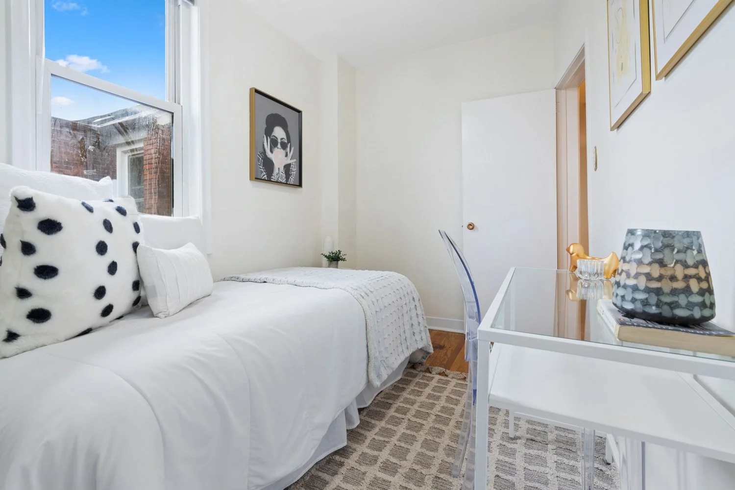 921 Lansdowne_026.jpg