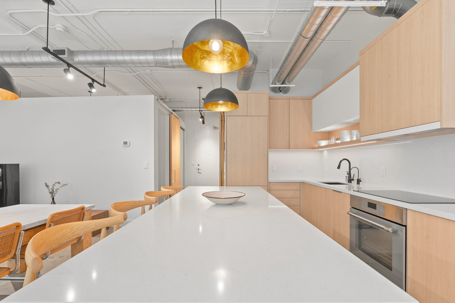 188 Eglinton_008.jpg