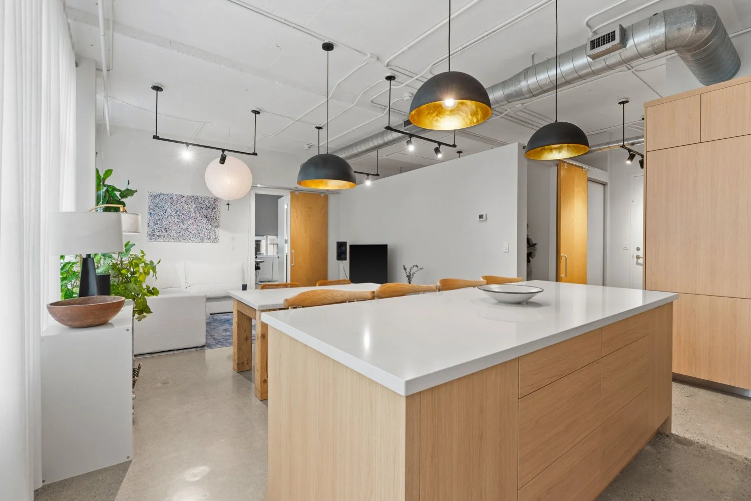 188 Eglinton_013.jpg