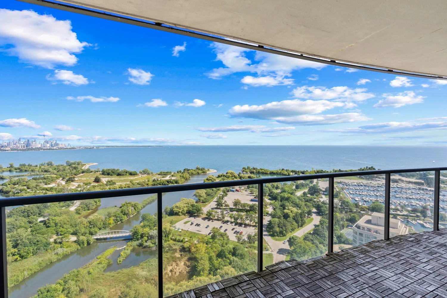 2240 Lakeshore #3006_062.jpg
