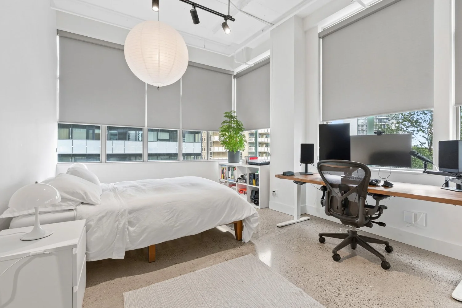 188 Eglinton_023.jpg