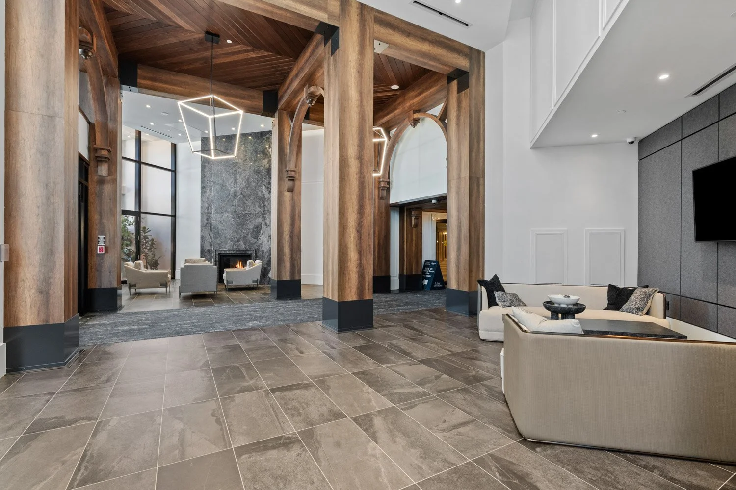 2075 King Rd_047.jpg