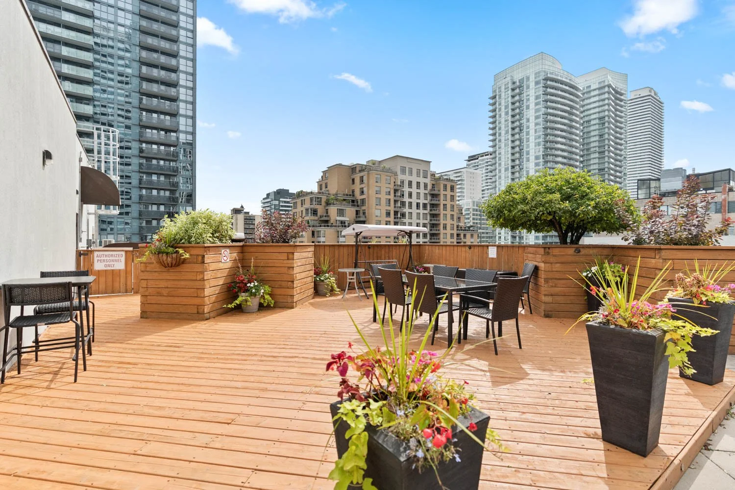 188 Eglinton_043.jpg