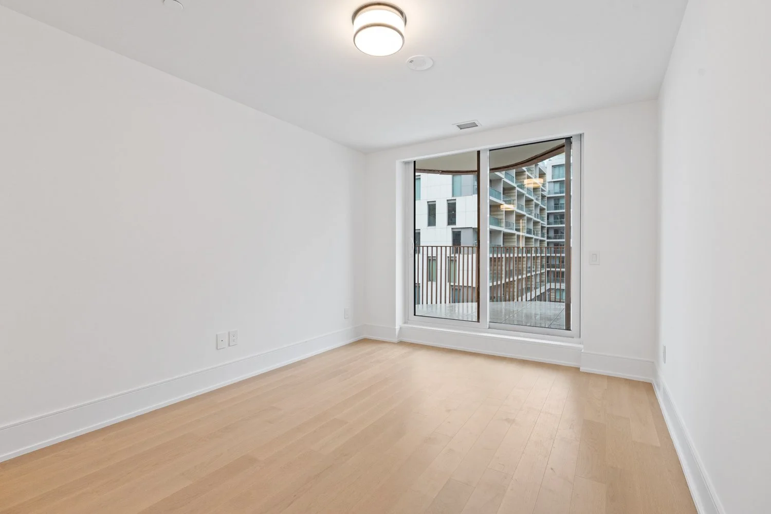 155 Merchants_039.jpg