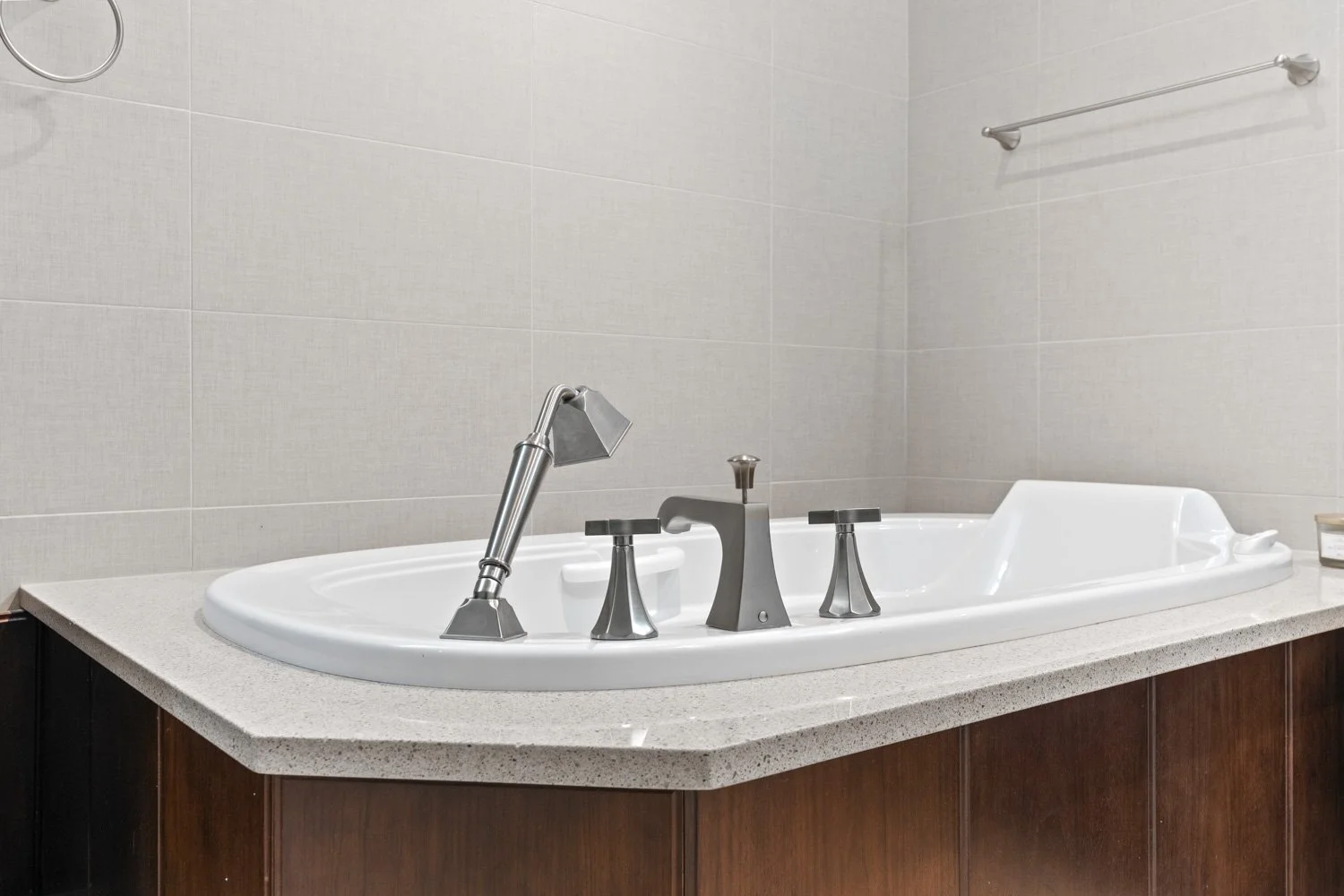 38 Avenue Rd_023.jpg