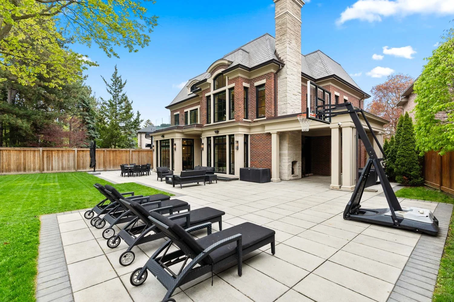 45 Norden Cres_083.jpg