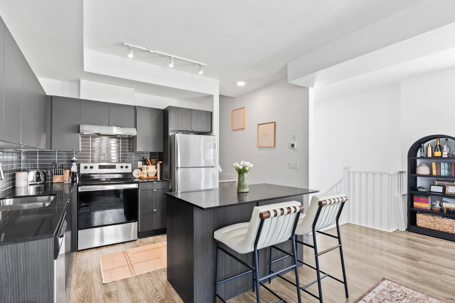 1121 Cooke Blvd_014.jpg