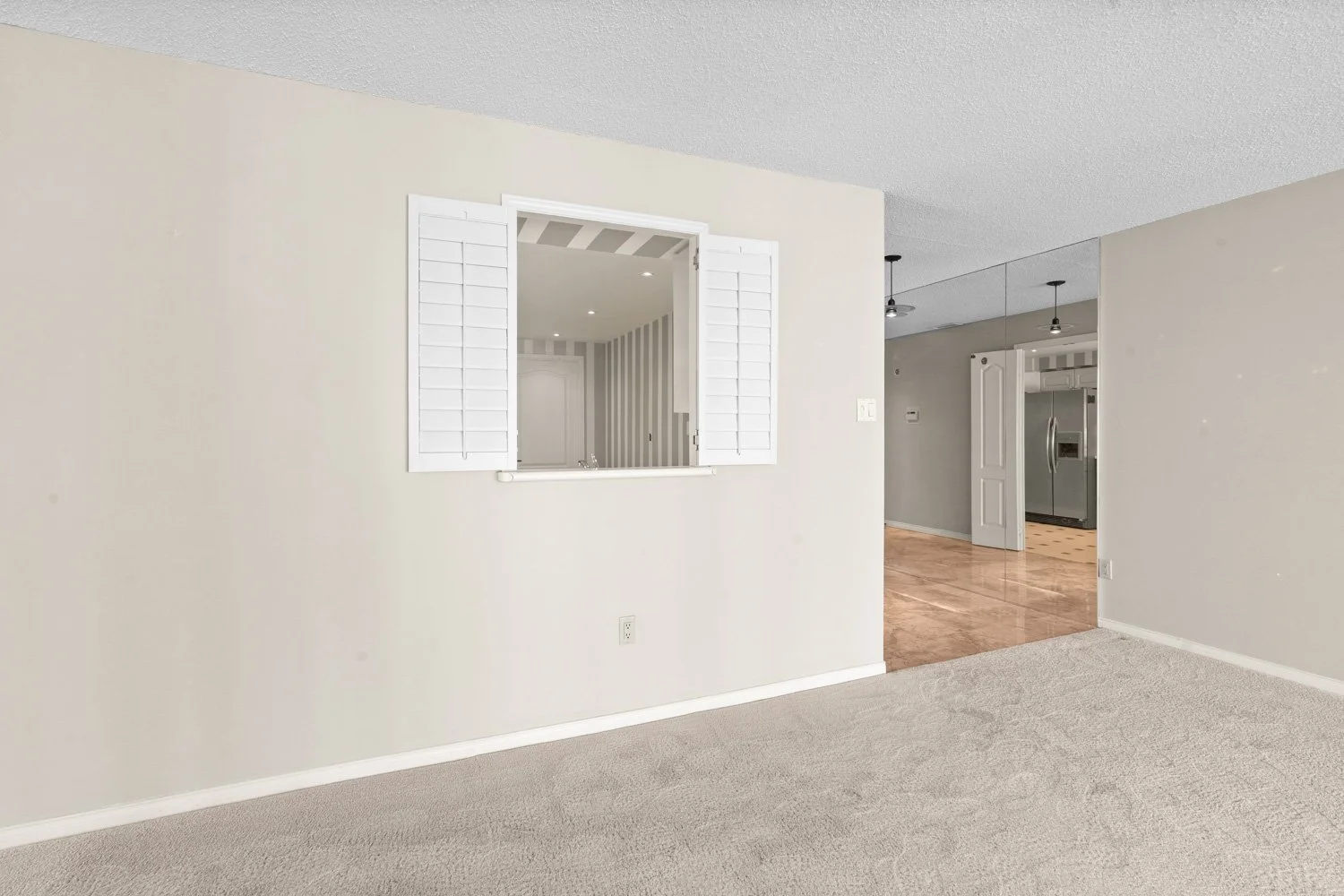 10 Tichester Rd_009.jpg