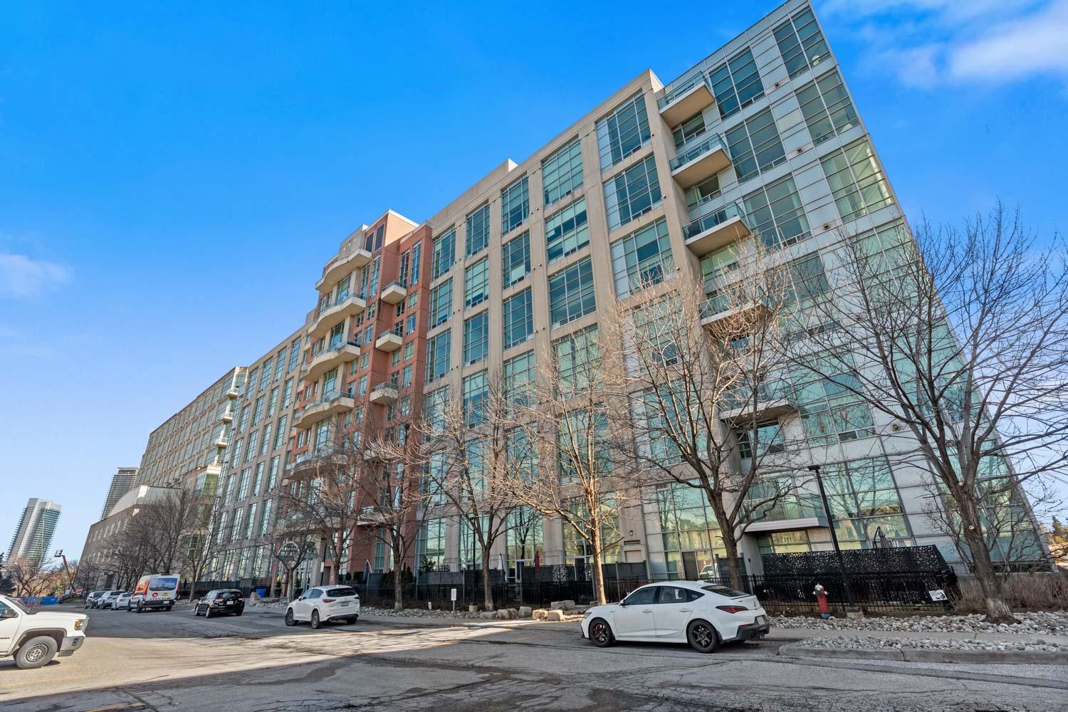 200 Manitoba_001.jpg