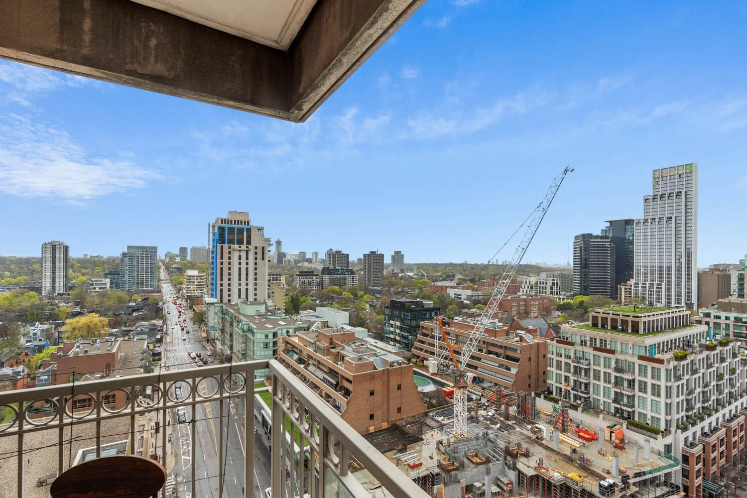 38 Avenue Rd_036.jpg