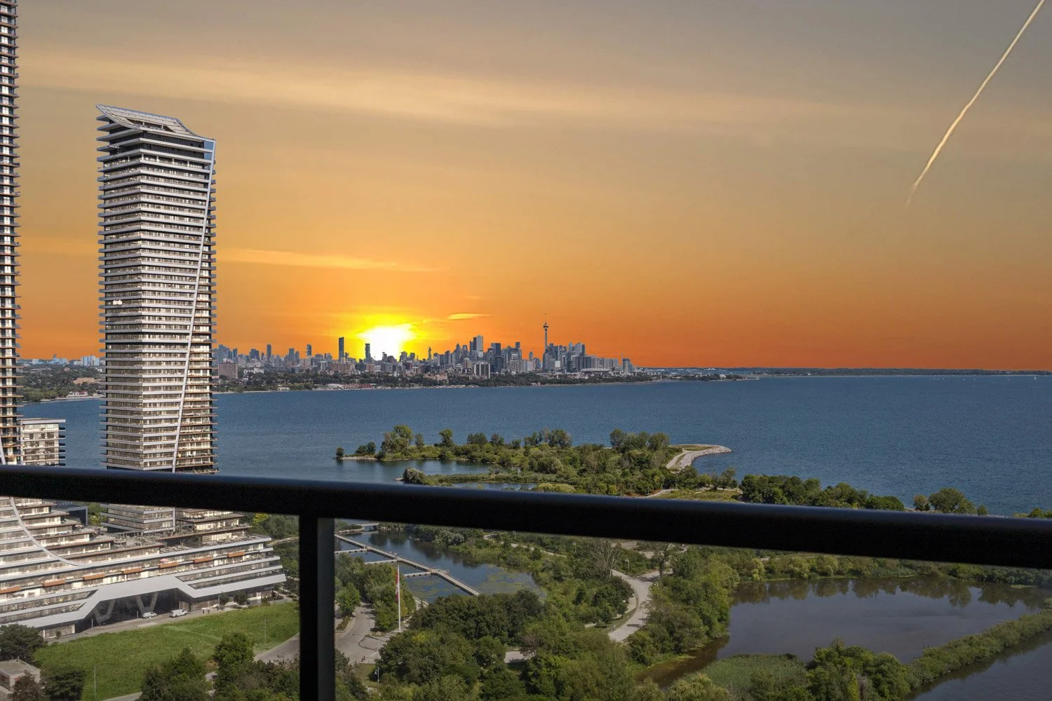 2240 Lakeshore #3006_046.jpg