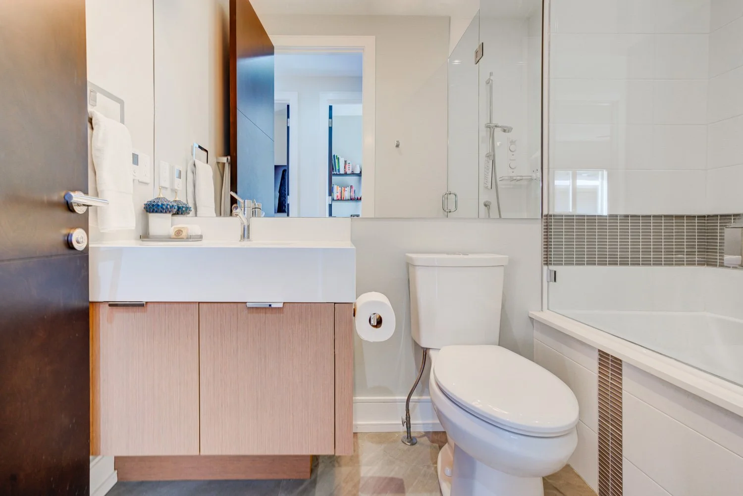 484 St Germain INT_041.jpg