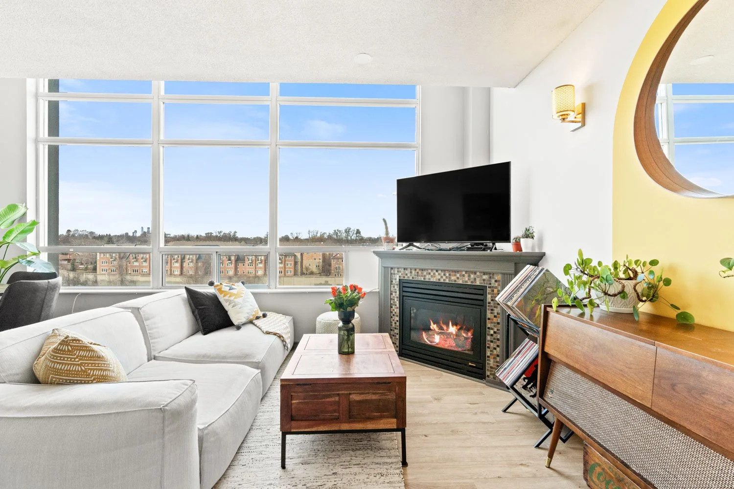 200 Manitoba_008.jpg