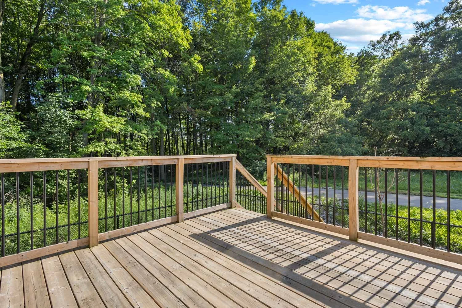 91 Woodedge circle_042.jpg