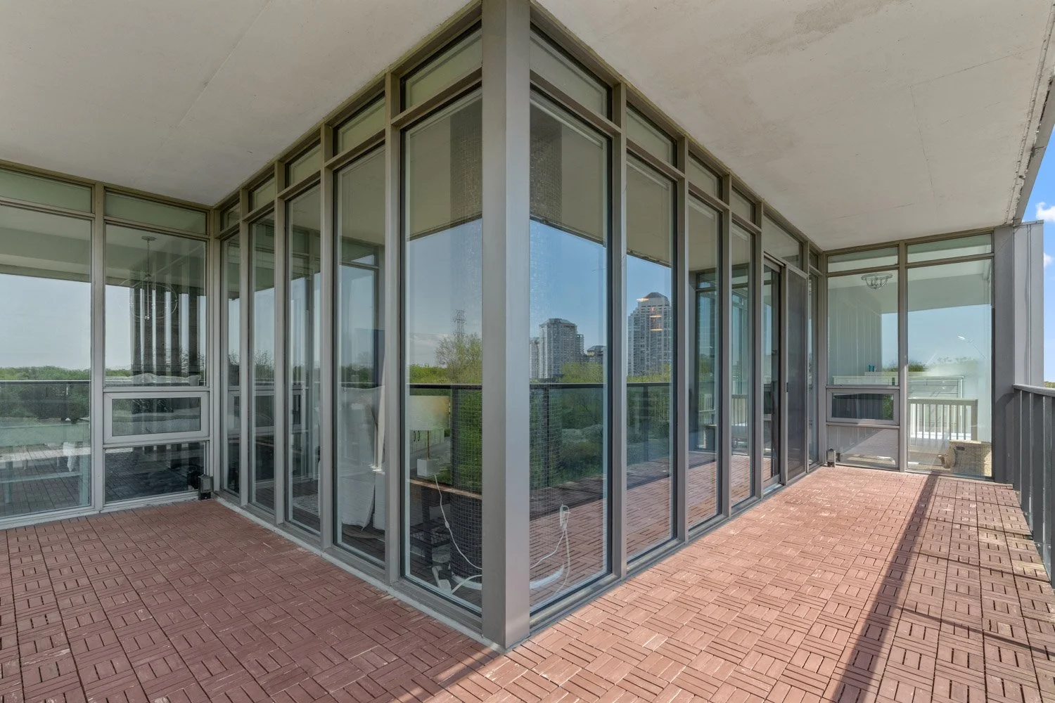 88 Parklawn_036.jpg