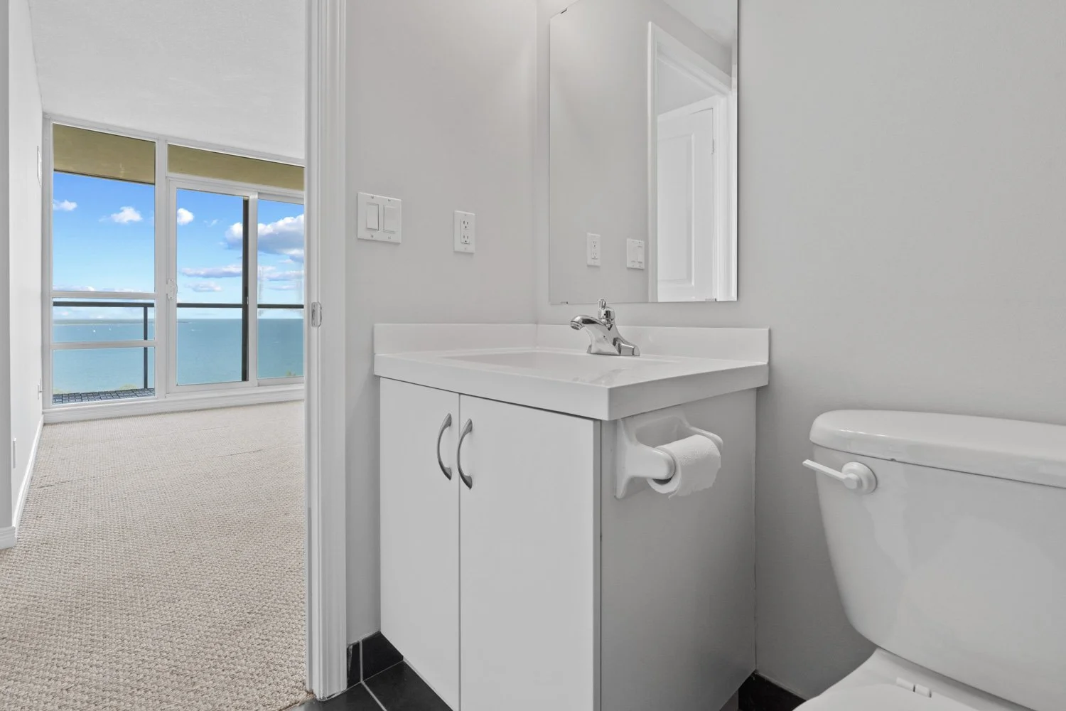 2240 Lakeshore #3006_037.jpg