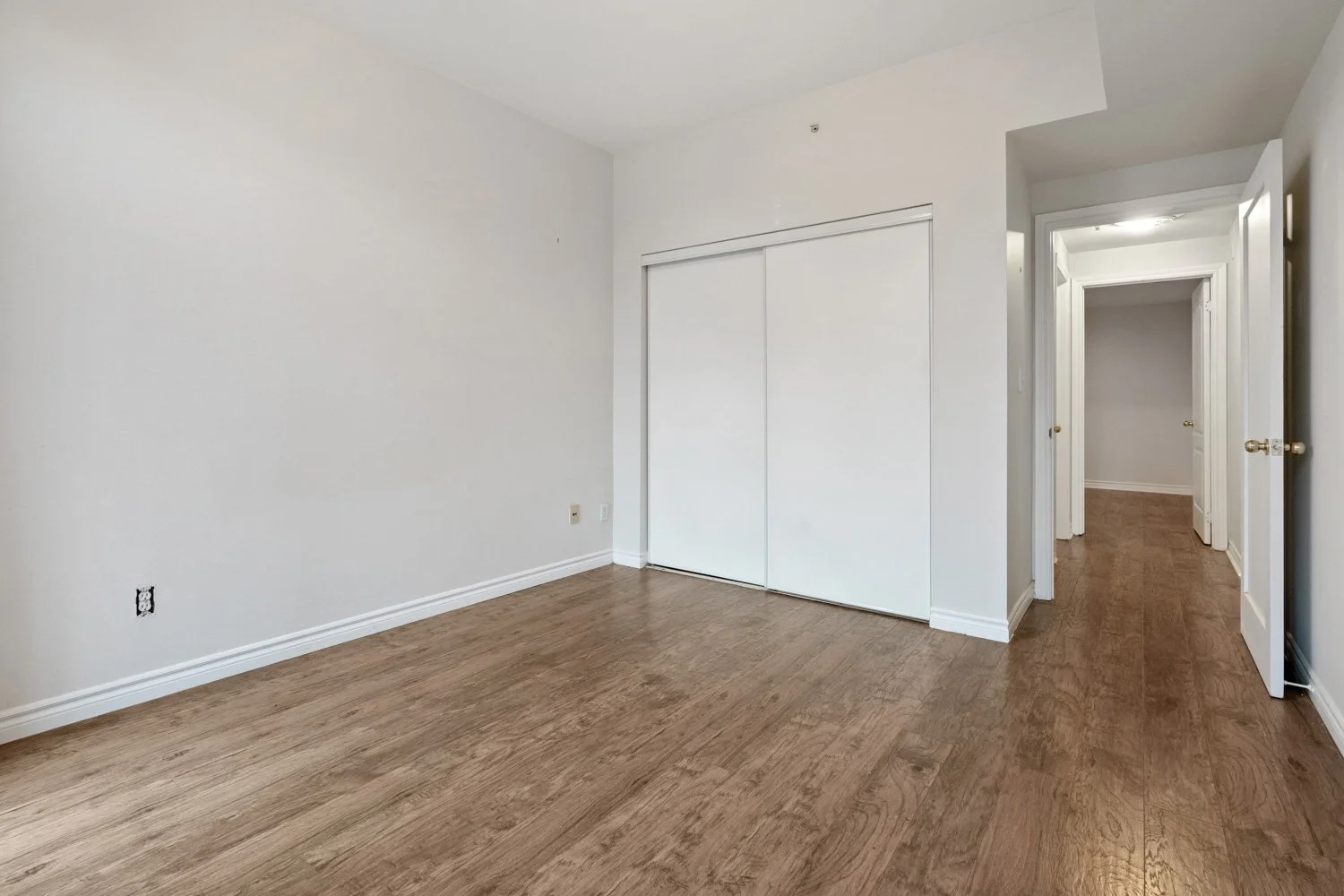 3531 lakeshore_019.jpg