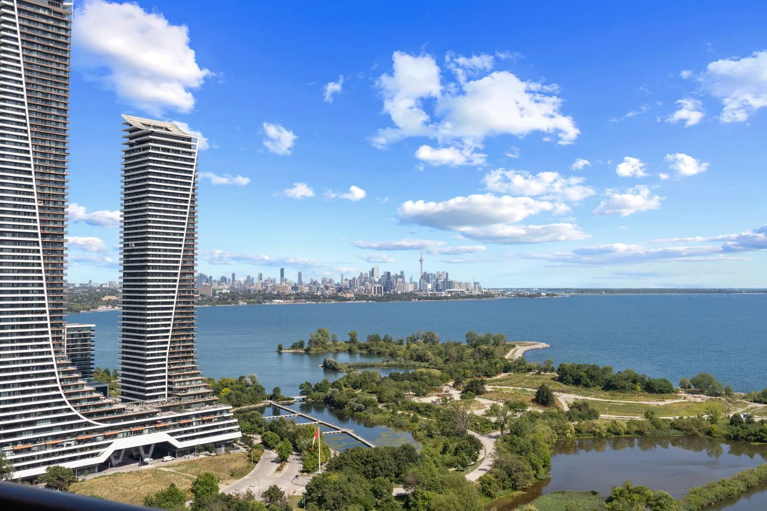 2240 Lakeshore #3006_057.jpg