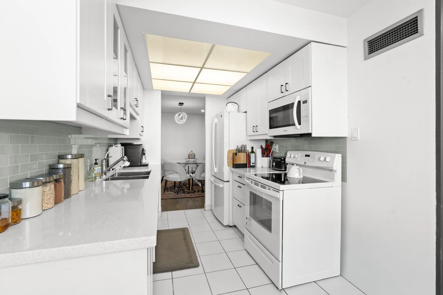 133 Torresdale Ave_014.jpg