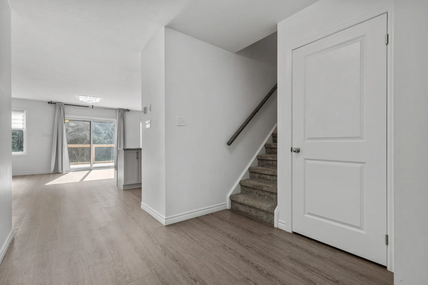 91 Woodedge circle_018.jpg