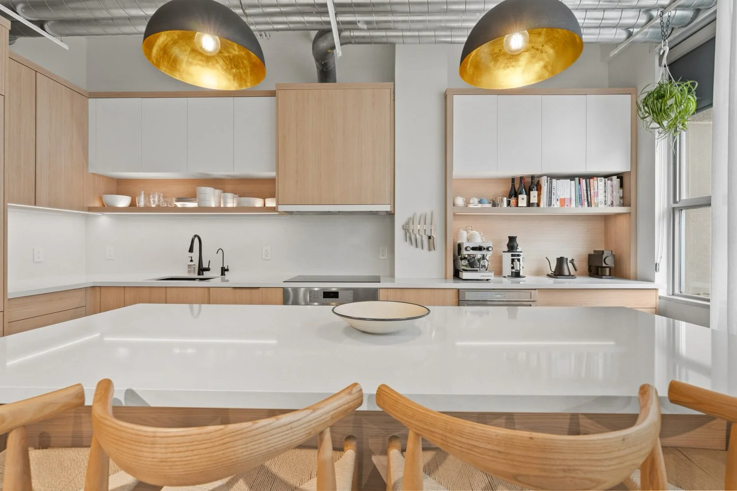 188 Eglinton_010.jpg