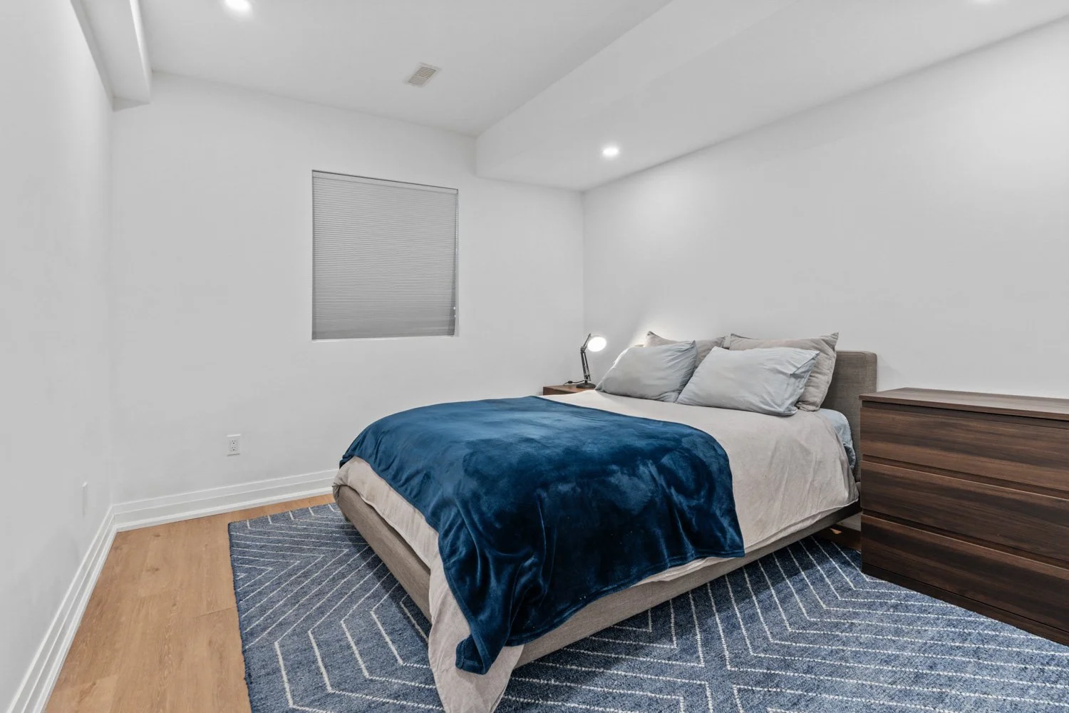 78 Main St_039.jpg